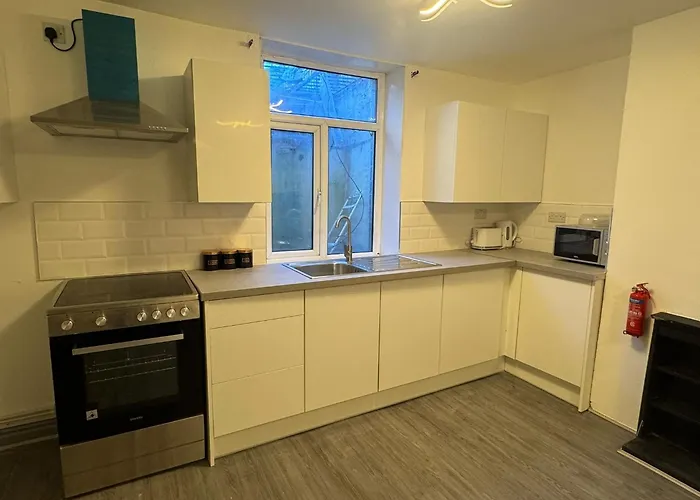 Modern Centre Self Check In * Bradford (West Yorkshire)